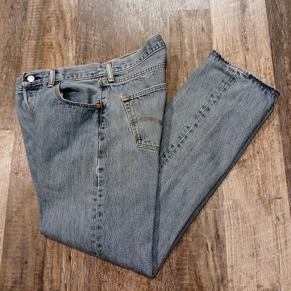 Men's Vintage Levi's '93 501 34x32 Button Front Red Tab Lt. Wash Denim Jeans EUC - Picture 16 of 16